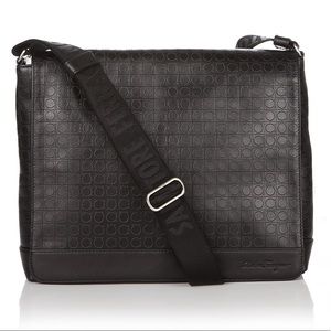 ✨Ferragamo✨Gamma Gancini Messenger Bag